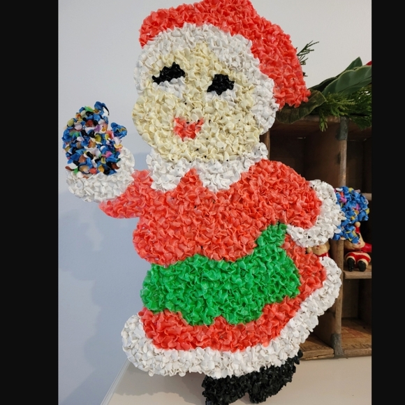 Vintage Other - Vintage Christmas Mrs. Claus melted popcorn decoration